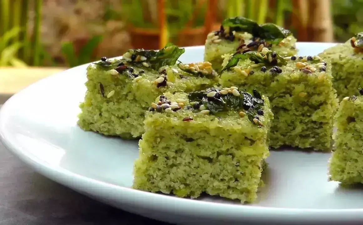 Moong Dal Dhokla: हेल्दी स्नैक जो स्वाद में भी लाजवाब Moong Dal Dhokla: हेल्दी स्नैक जो स्वाद में भी लाजवाब