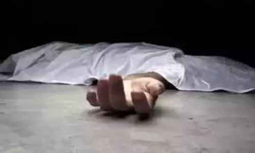 Telangana: मंचेरियल में 15 वर्षीय लड़की ने आत्महत्या कर ली Telangana: मंचेरियल में 15 वर्षीय लड़की ने आत्महत्या कर ली