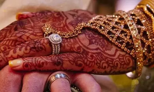दूसरे धर्म के युवक से शादी; बेटी के जीवित रहते ही परिवार ने कर दिया श्राद्ध
