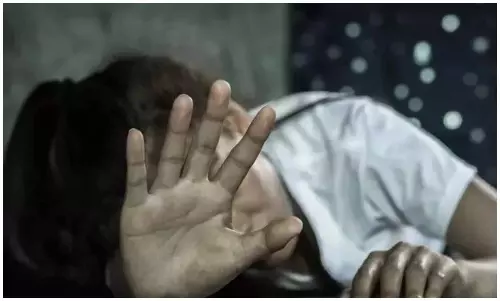 छात्रा से बलात्कार, ट्यूशन शिक्षक ने बार-बार बनाया हवस का शिकार