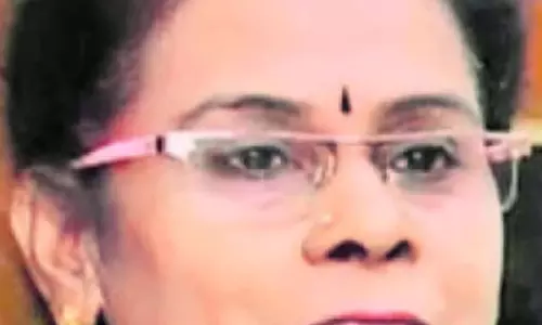 तमिल भावनाओं के लिए ब्रिटिश विद्वान जिम्मेदार हैं: Tamil Selvi तमिल भावनाओं के लिए ब्रिटिश विद्वान जिम्मेदार हैं: Tamil Selvi