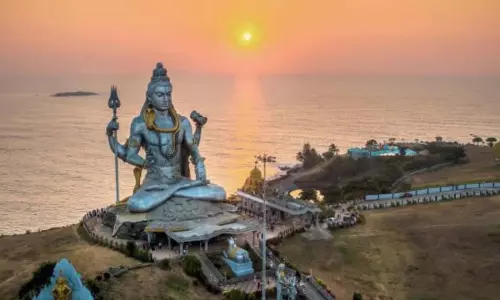 सोमवार को करें ये काम, भगवान महादेव की कृपा होगी दूर