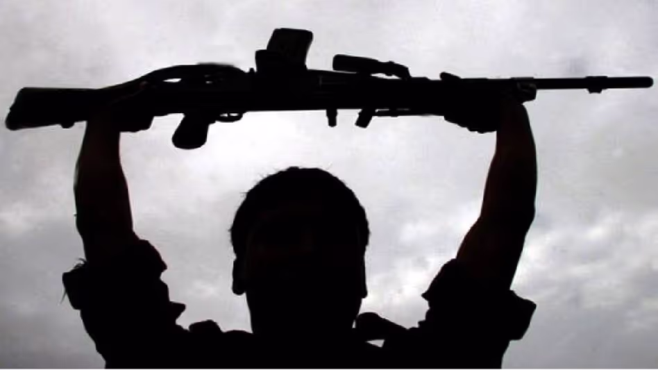 Assam : उग्रवादी समूह डीएचडीयू के 10 सदस्यों ने कार्बी आंगलोंग में आत्मसमर्पण किया