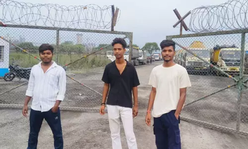 जिंदल सीमेंट प्लांट के खिलाफ धनागर गांव के युवाओं का उग्र प्रदर्शन
