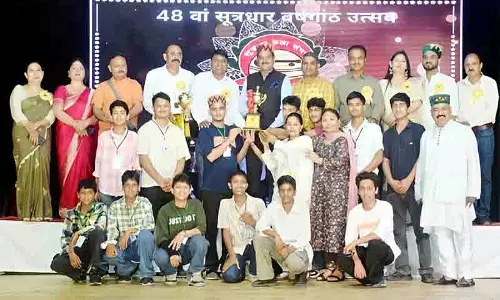 Kullu घाटी वरिष्ठ माध्यमिक विद्यालय के उभरते कलाकारों ने समग्र विजय हासिल की Kullu घाटी वरिष्ठ माध्यमिक विद्यालय के उभरते कलाकारों ने समग्र विजय हासिल की