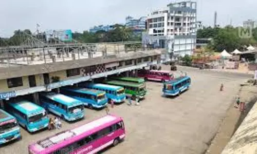 विथुरा में जंगल के पास सरकारी लोअर प्राइमरी स्कूल ने बस के लिए गुहार लगाई