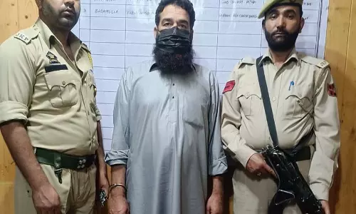 Baramulla के एक व्यक्ति से ‘अपराधकारी’ सामग्री और गोला-बारूद जब्त किया