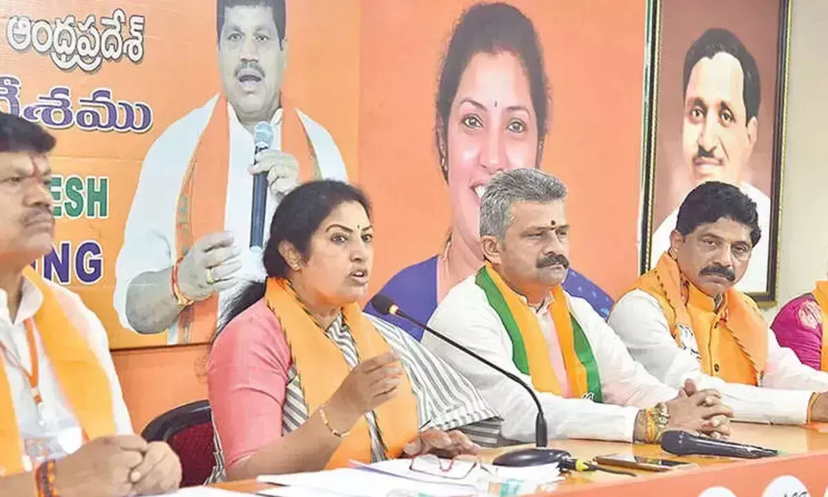 Andhra: विकसित भारत का लक्ष्य सभी का कल्याण: पुरंदेश्वरी