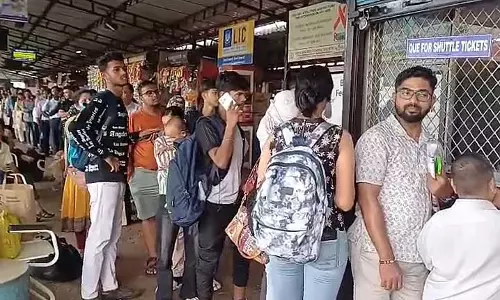 मडगांव KTC में बसों की कमी के कारण यात्रियों को पंजिम शटल के लिए एक घंटे से अधिक इंतजार करना पड़ा