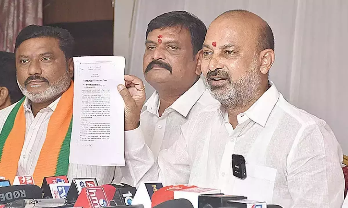 मोदी के शब्दों में, KLIP KCR परिवार के लिए ATM था: बंदी संजय मोदी के शब्दों में, KLIP KCR परिवार के लिए ATM था: बंदी संजय