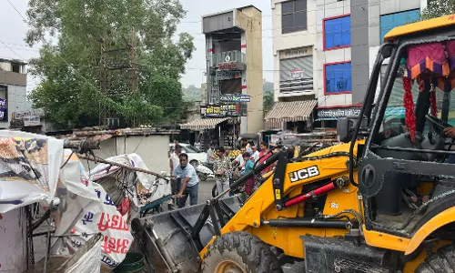 Chittorgarh: सुभाष चौक मुख्य मार्ग से अवैध अतिक्रमण हटाया गया, नॉन-वेंडिंग ज़ोन घोषित