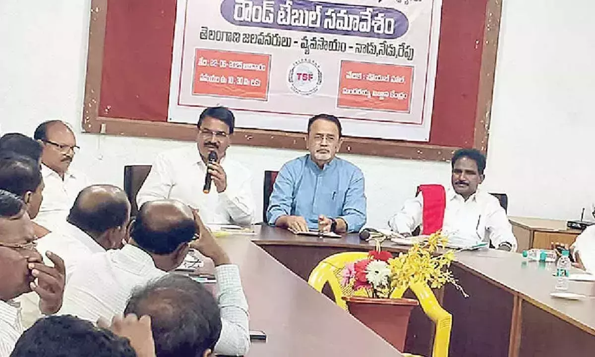 BRS नेताओं ने कालेश्वरम का समय पर निर्माण पूरा होने पर केसीआर की सराहना की