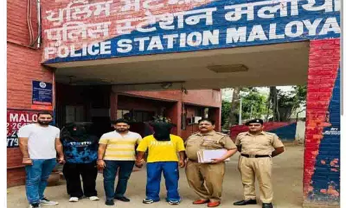 Maloya कॉलोनी में कारों में तोड़फोड़ करने के आरोप में दो गिरफ्तार