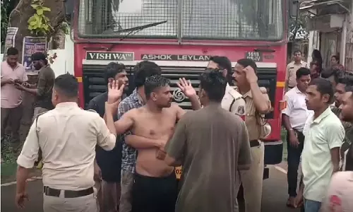 घरेलू विवाद बना हाई-वोल्टेज ड्रामा, युवक ने पेट्रोल फैलाकर दी आत्मदाह की धमकी