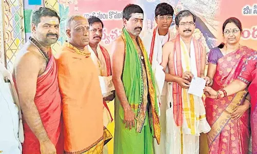 मल्लान्ना क्षेत्र को 15 लाख का दान