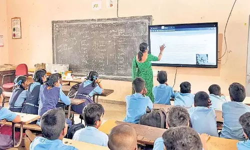 सरकारी कॉलेजों में स्मार्टबोर्ड.. अधिकारी 40 करोड़ रुपये खर्च करेंगे