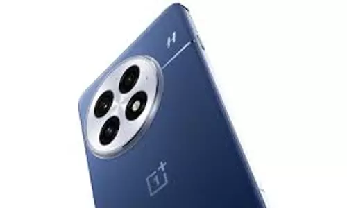 OnePlus 15 की लीक में खुलासा, डिस्प्ले साइज से लेकर नए Snapdragon प्रोसेसर OnePlus 15 की लीक में खुलासा, डिस्प्ले साइज से लेकर नए Snapdragon प्रोसेसर