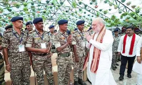 केंद्रीय गृहमंत्री अमित शाह ने सुरक्षाबलों के जवानों के साथ किया संवाद केंद्रीय गृहमंत्री अमित शाह ने सुरक्षाबलों के जवानों के साथ किया संवाद