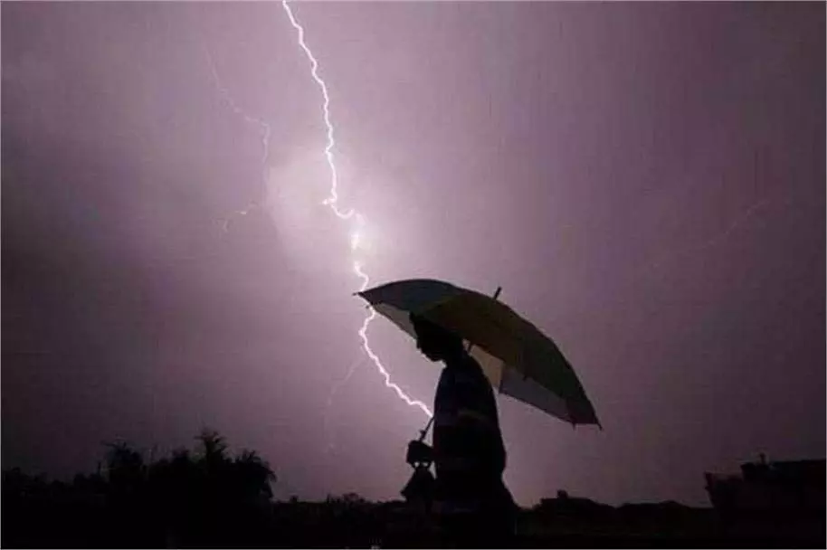 Himachal: मैदानी इलाकों में मानसून सक्रिय, भारी बारिश की चेतावनी Himachal: मैदानी इलाकों में मानसून सक्रिय, भारी बारिश की चेतावनी
