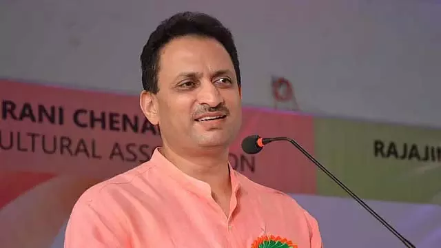 नेलमंगला के पास दंगा और मारपीट का आरोप: पूर्व सांसद समेत तीन के खिलाफ FIR दर्ज नेलमंगला के पास दंगा और मारपीट का आरोप: पूर्व सांसद समेत तीन के खिलाफ FIR दर्ज