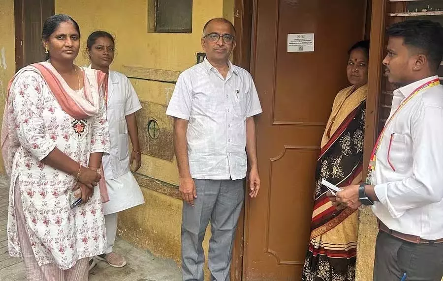 अनुसूचित जाति सर्वेक्षण: अनुपालन सुनिश्चित करने के लिए घरों पर स्टिकर लगाए जाएंगे अनुसूचित जाति सर्वेक्षण: अनुपालन सुनिश्चित करने के लिए घरों पर स्टिकर लगाए जाएंगे