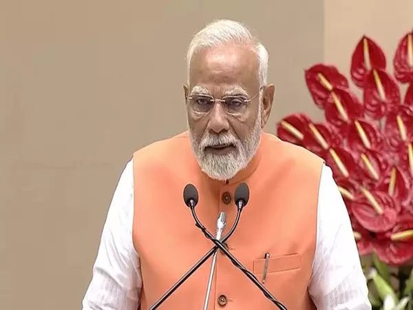 श्री नारायण गुरुदेव और महात्मा गांधी के बीच बातचीत ने हमारे स्वतंत्रता आंदोलन को नई दिशा दिखाई: PM Modi श्री नारायण गुरुदेव और महात्मा गांधी के बीच बातचीत ने हमारे स्वतंत्रता आंदोलन को नई दिशा दिखाई: PM Modi