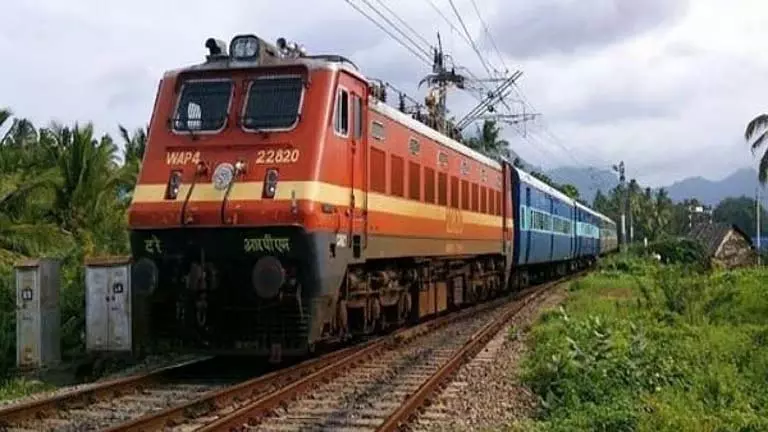 Odisha में रथ यात्रा के दौरान 365 विशेष ट्रेनें चलेंगी Odisha में रथ यात्रा के दौरान 365 विशेष ट्रेनें चलेंगी