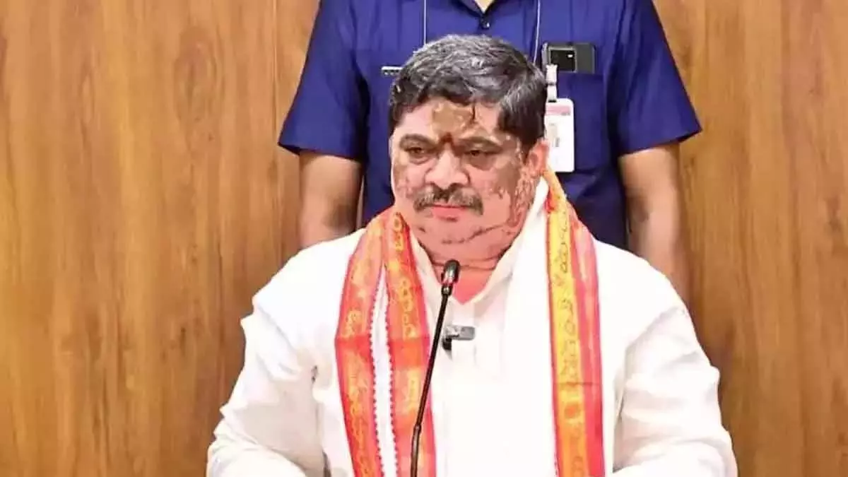 तेलंगाना: मंत्री पोन्नम प्रभाकर ने सिकंदराबाद बोनालू के लिए व्यवस्थाओं की समीक्षा की तेलंगाना: मंत्री पोन्नम प्रभाकर ने सिकंदराबाद बोनालू के लिए व्यवस्थाओं की समीक्षा की