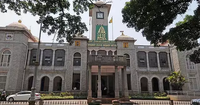 सुरंग सड़क जमीन से 120 फीट गहरी है: बी-स्माइल निदेशक बी.एस. प्रहलाद सुरंग सड़क जमीन से 120 फीट गहरी है: बी-स्माइल निदेशक बी.एस. प्रहलाद