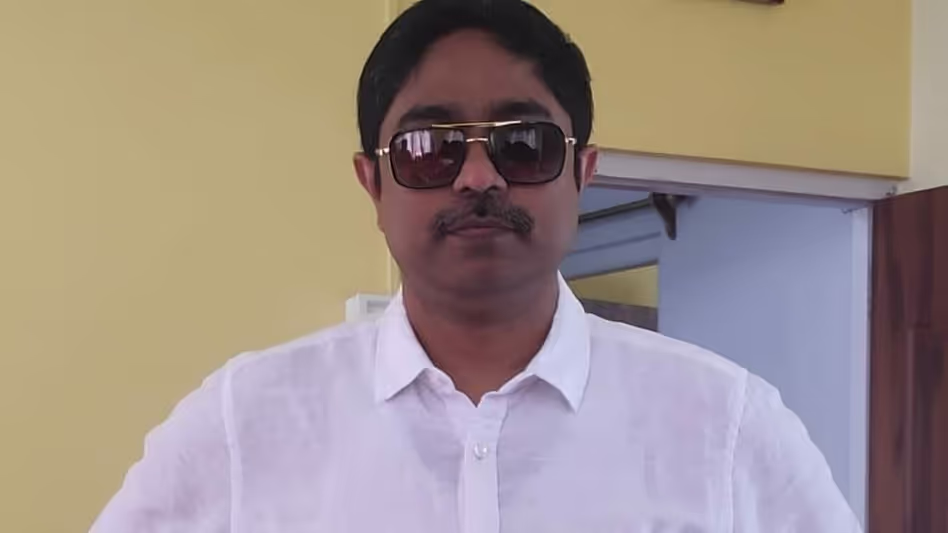 Assam के अधिकारी के खिलाफ भ्रष्टाचार की जांच रुकी Assam के अधिकारी के खिलाफ भ्रष्टाचार की जांच रुकी