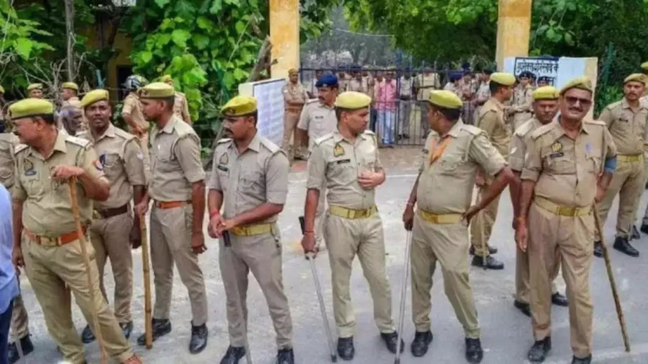 जन्मदिन का आखिरी दिन! तेज रफ्तार ट्रक की टक्कर में 3 दोस्तों की मौत जन्मदिन का आखिरी दिन! तेज रफ्तार ट्रक की टक्कर में 3 दोस्तों की मौत