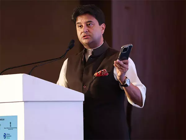 भारत में 2035 तक वाई-फाई सेगमेंट 22 बिलियन डॉलर का हो जाएगा: Jyotiraditya Scindia भारत में 2035 तक वाई-फाई सेगमेंट 22 बिलियन डॉलर का हो जाएगा: Jyotiraditya Scindia