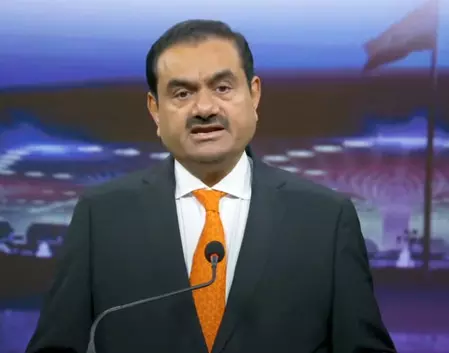 हम केवल कारोबार ही नहीं, भारत की क्षमताओं का भी निर्माण करते हैं : गौतम अदाणी हम केवल कारोबार ही नहीं, भारत की क्षमताओं का भी निर्माण करते हैं : गौतम अदाणी