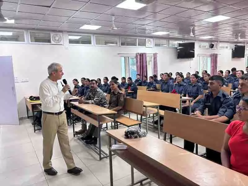 10 दिवसीय NCC शिविर युवा नेताओं को आकार देता 10 दिवसीय NCC शिविर युवा नेताओं को आकार देता
