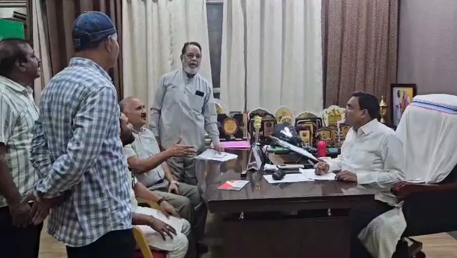 छत्तीसगढ़ वक्फ बोर्ड अब एक्शन मोड में, 42 किराएदारों पर कार्रवाई छत्तीसगढ़ वक्फ बोर्ड अब एक्शन मोड में, 42 किराएदारों पर कार्रवाई