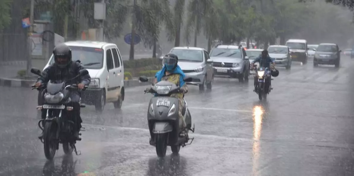 मुंबई की बारिश: आपका अंतिम मानसून ड्राइविंग गाइड मुंबई की बारिश: आपका अंतिम मानसून ड्राइविंग गाइड