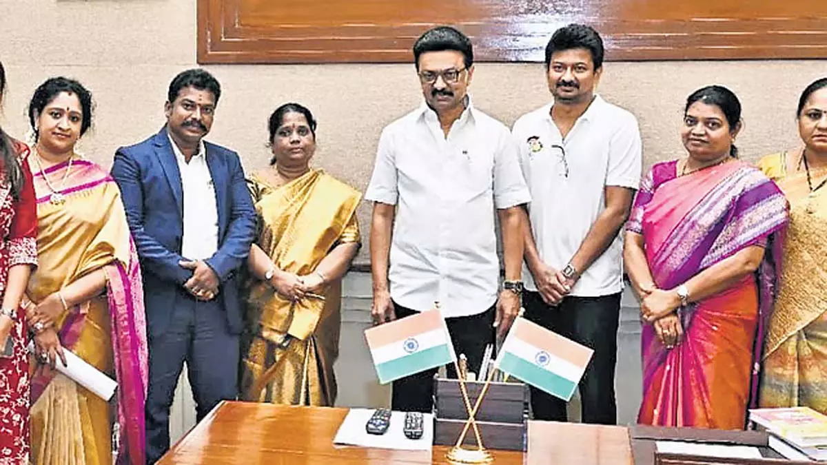 DMK वक्ता विजया को तमिलनाडु बाल अधिकार आयोग का अध्यक्ष नियुक्त किया गया DMK वक्ता विजया को तमिलनाडु बाल अधिकार आयोग का अध्यक्ष नियुक्त किया गया