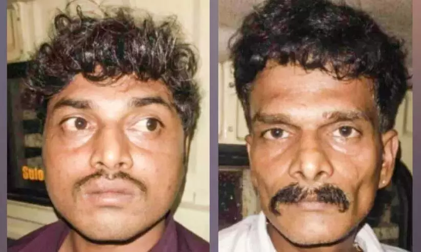 Kerala : पेरुंबवूर में 14 किलो गांजे के साथ दो गिरफ्तार Kerala : पेरुंबवूर में 14 किलो गांजे के साथ दो गिरफ्तार