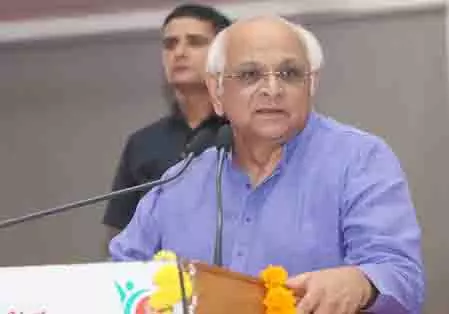 Gujarat के मंत्री और अधिकारी तीन दिवसीय शाला प्रवेशोत्सव अभियान के लिए हाथ मिलाएंगे Gujarat के मंत्री और अधिकारी तीन दिवसीय शाला प्रवेशोत्सव अभियान के लिए हाथ मिलाएंगे