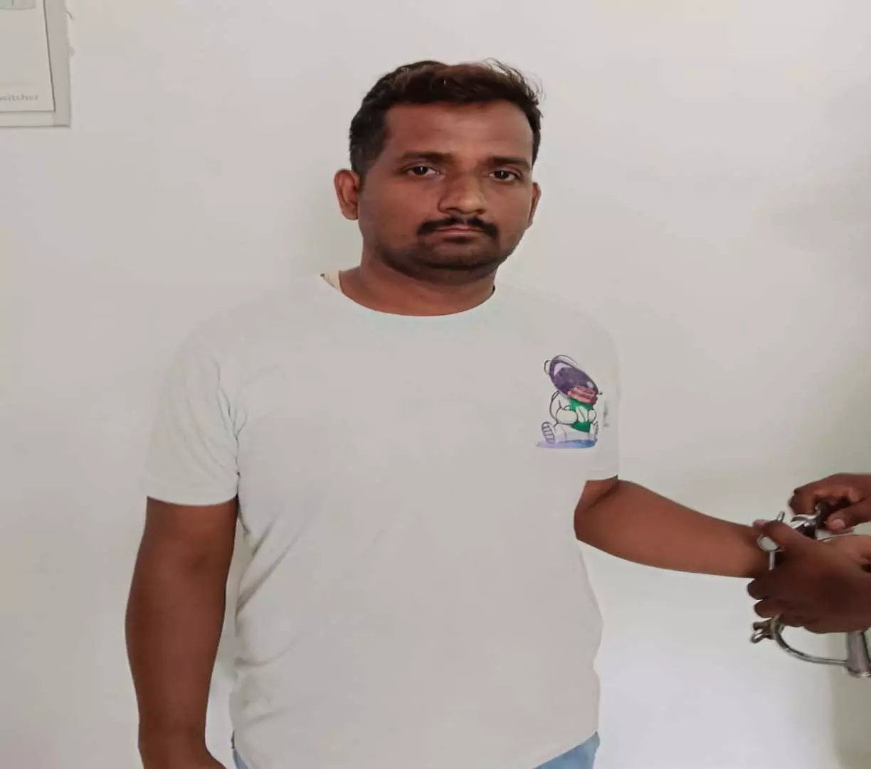 पत्नी को जिंदा जलाने वाले कृष्णा सिन्हा को मिली उम्रकैद पत्नी को जिंदा जलाने वाले कृष्णा सिन्हा को मिली उम्रकैद