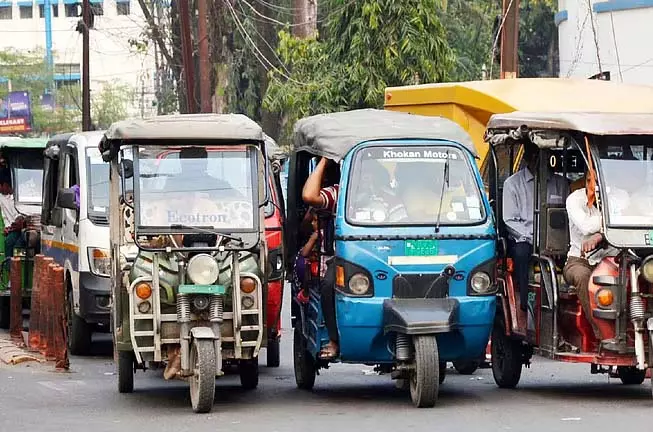 शहर की सड़कों पर अनियंत्रित टोटो? सरकार ने सख्त कार्रवाई की शहर की सड़कों पर अनियंत्रित टोटो? सरकार ने सख्त कार्रवाई की