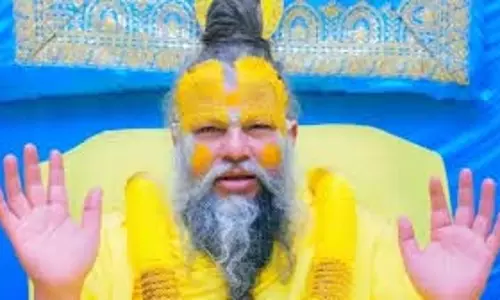 Motivational : प्रेमानंद जी महाराज के ये अनमोल विचार जीवन की सभी समस्याओं का समाधान कर देंगे