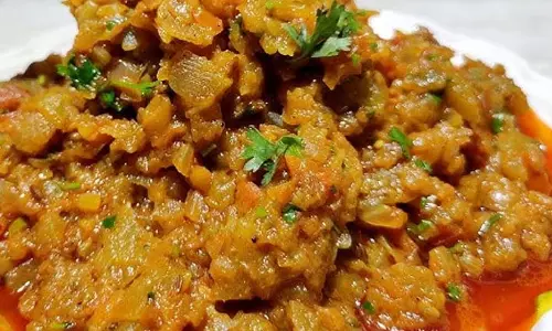 Lauki Ka Bharta: बनाये स्वादिष्ट डिश, बच्चे भी नहीं करेंगे शिकायत Lauki Ka Bharta: बनाये स्वादिष्ट डिश, बच्चे भी नहीं करेंगे शिकायत
