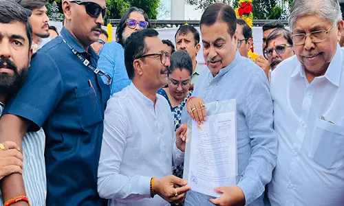 यातायात संबंधी चिंताओं के कारण Nitin Gadkari का पुणे सुरंग परियोजना निरीक्षण अधूरा रह गया यातायात संबंधी चिंताओं के कारण Nitin Gadkari का पुणे सुरंग परियोजना निरीक्षण अधूरा रह गया