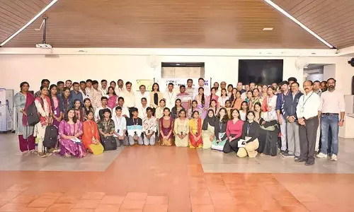 Karnataka: सरकारी स्कूलों के सर्वोच्च शैक्षणिक उपलब्धि प्राप्त करने वालों को सम्मानित किया