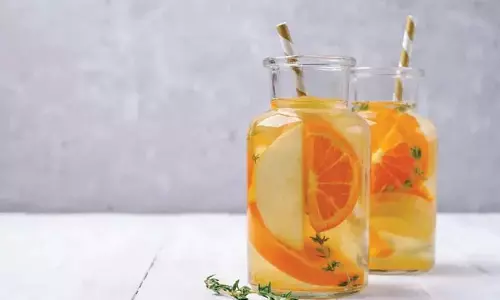infused waters :अगर सादा पानी पीना बोरिंग लगता है तो ट्राई करें ये 5 स्वादिष्ट इन्फ्यूज्ड वाटर infused waters :अगर सादा पानी पीना बोरिंग लगता है तो ट्राई करें ये 5 स्वादिष्ट इन्फ्यूज्ड वाटर