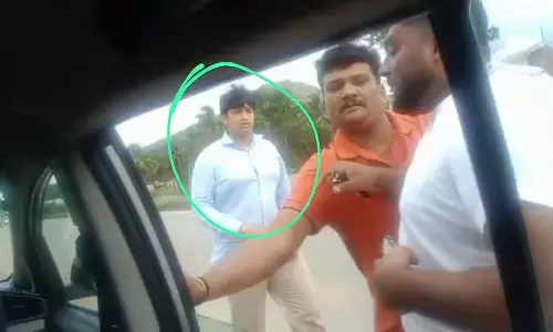 हाईवे पर हंगामा: अनंत कुमार हेगड़े पर मारपीट का आरोप