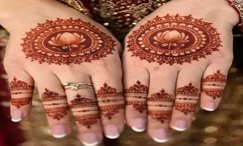Sawan Special Mehndi Designs: इस सावन ट्राई करें ये अनोखी और स्टाइलिश मेहंदी डिजाइन जो हर मौके पर लगेंगी परफेक्ट