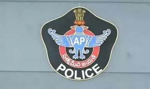 AP: कडप्पा सांसद के तीन करीबी सहयोगियों पर मामला दर्ज AP: कडप्पा सांसद के तीन करीबी सहयोगियों पर मामला दर्ज