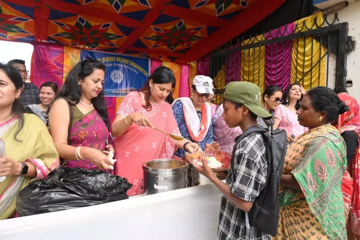 Assam: NF रेलवे ने कामाख्या में अंबुबाची मेला तीर्थयात्रियों के लिए सेवाएं बढ़ाईं Assam: NF रेलवे ने कामाख्या में अंबुबाची मेला तीर्थयात्रियों के लिए सेवाएं बढ़ाईं